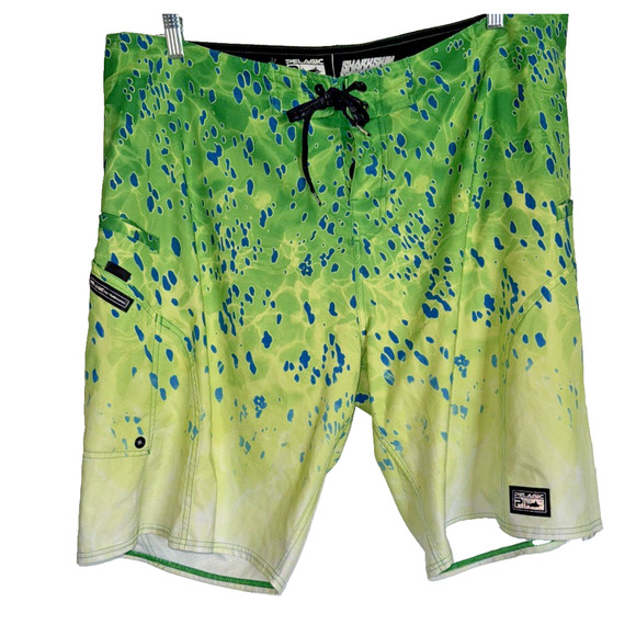 Pelagic Board Shorts Size 40 Mahi Print Sharkskin High Performance Fishing Beach - Picture 1 of 14